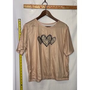 Womens Size L T Shirt Cheetah Heart Print Short Sleeve Crew Neck Top
